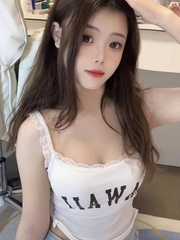 丰满气质美女