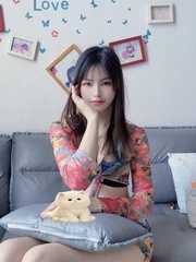 福田身材好腿长妹子