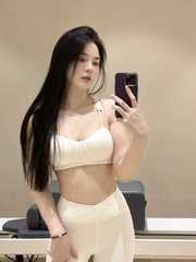 纯欲反差美女
