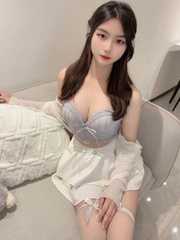 颜射风骚女郎