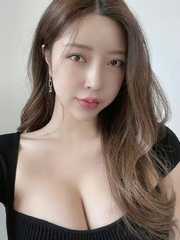 丰满极骚妹子