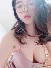 武侯年轻肤白小妹妹