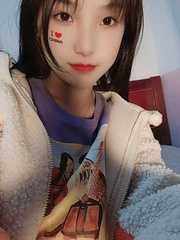 岗顶邻家女孩